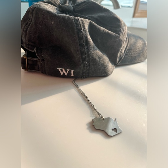 Wisconsin bundle - Picture 2 of 2